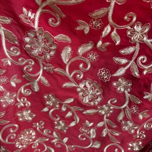 Tejido bordado para la mujer moderna
