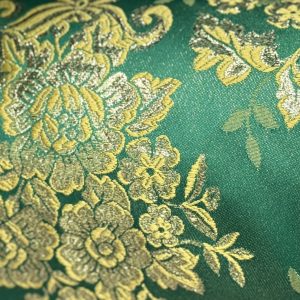 Damasco verde esmeralda con oro clásico