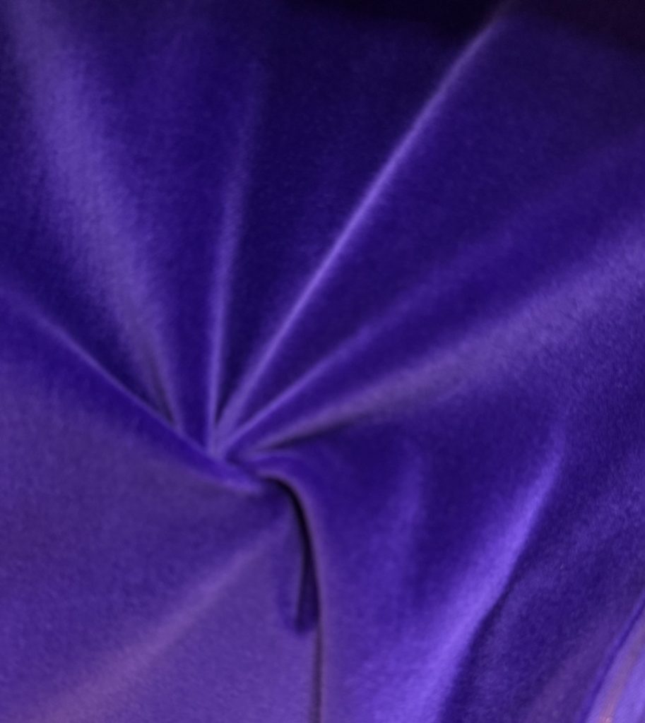 Terciopelo Violeta Intenso